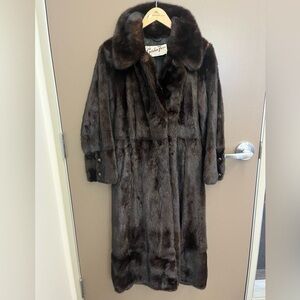 Vintage fur from Gordon furrier in Toronto FLAWed size small mob wife beautiful
